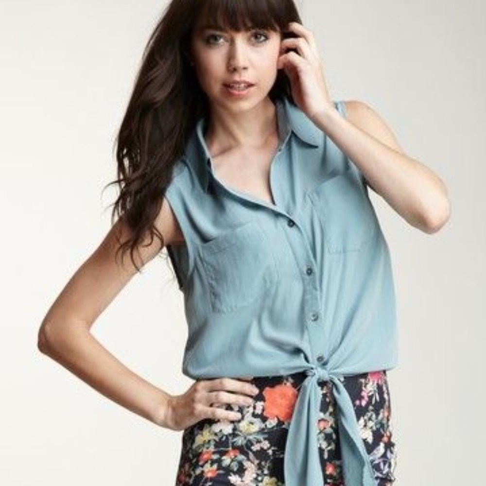 ZOA Tie Front Sleeveless Tank Top